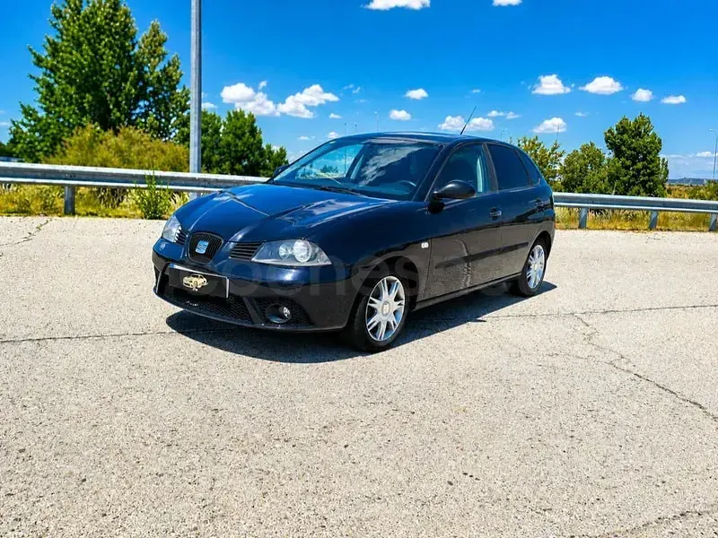 Usado Seat Ibiza Ecomotive 80 CV (58 kW) 2008 Negro Berlina