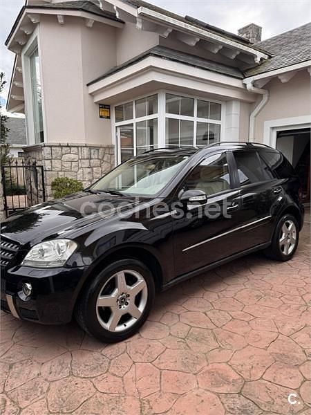 Negro Usado 2005 Mercedes ML320 SUV | 6200 € (Super precio) - Imagen 1/4