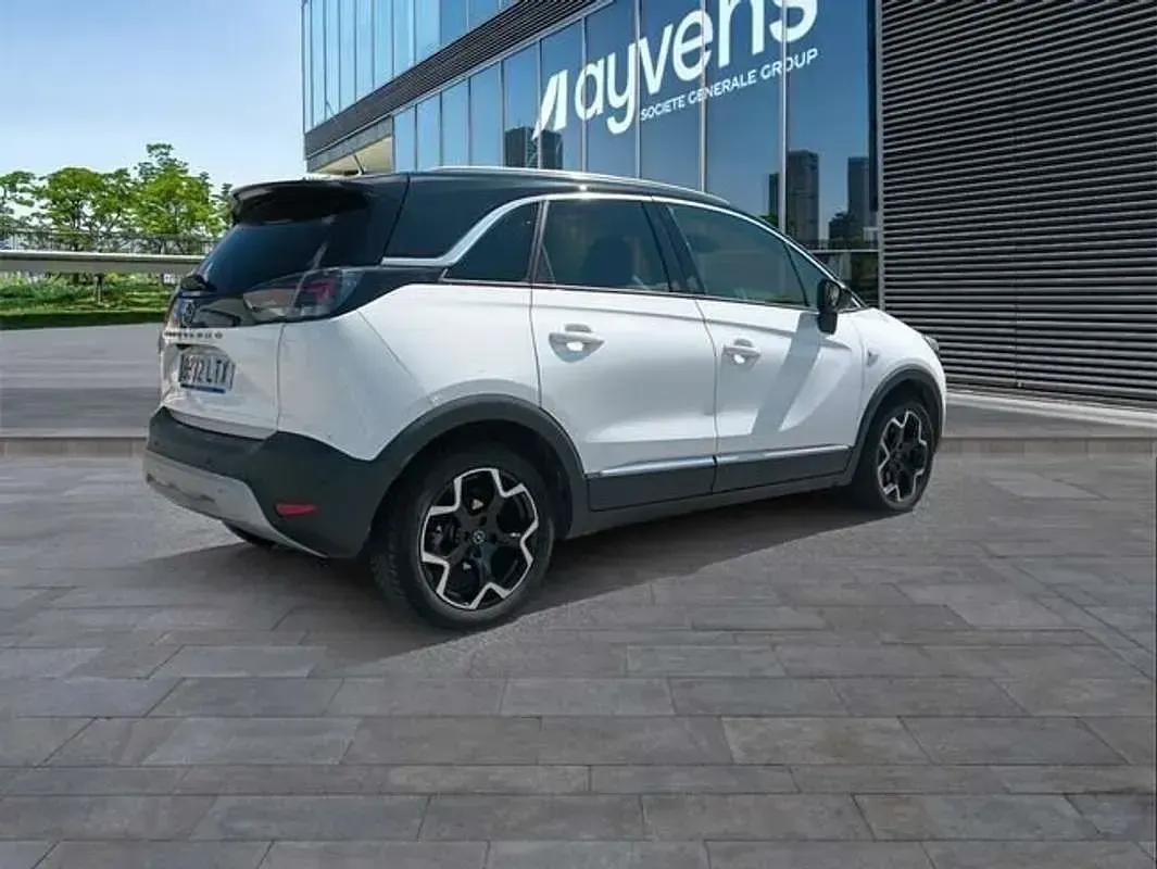 Usado Opel Crossland Ultimate 120 CV (88 kW) 2021 Blanco SUV