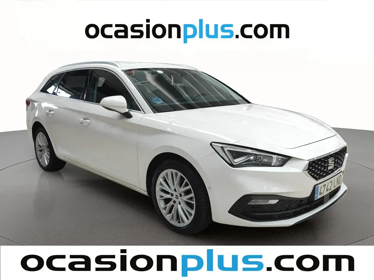 Usado Seat Leon XCELLENCE 204 CV (150 kW) 2021 Blanco Monovolumen