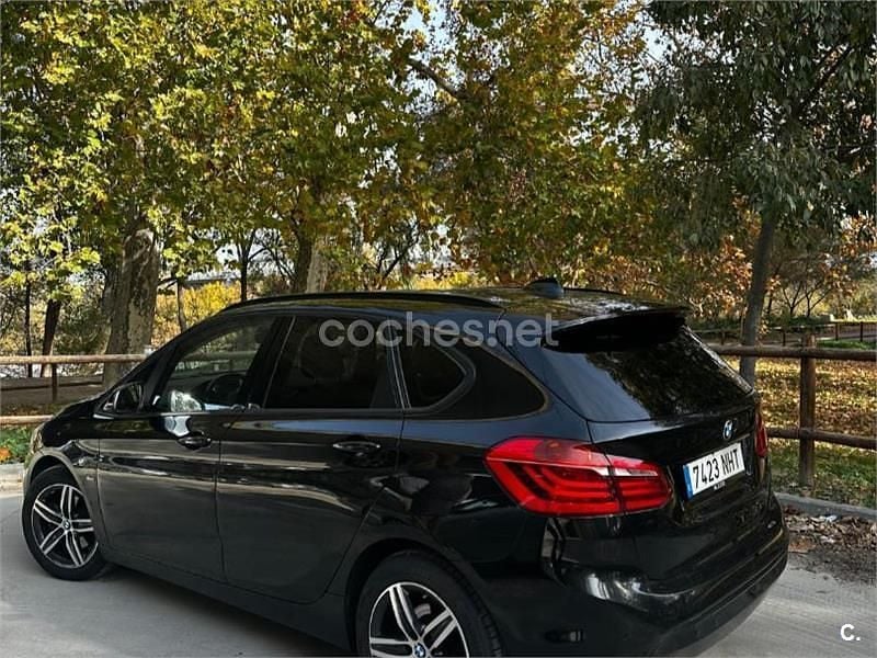 Usado BMW 218 Comfort Edition 136 CV (100 kW) 2016 Negro Familiar