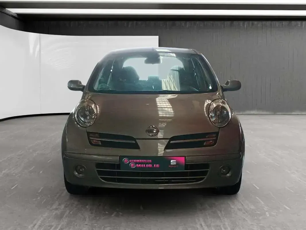 Usado Nissan Micra Acenta 88 CV (64 kW) 2007 Plateado Utilitario