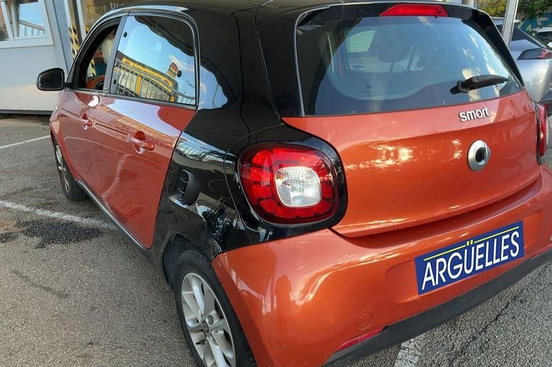 Usado Smart ForFour Passion 71 CV (52 kW) 2015 Naranja Utilitario