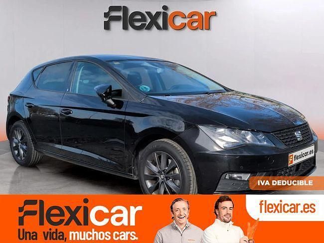 Usado Seat Leon Style 130 CV (95 kW) 2020 Negro