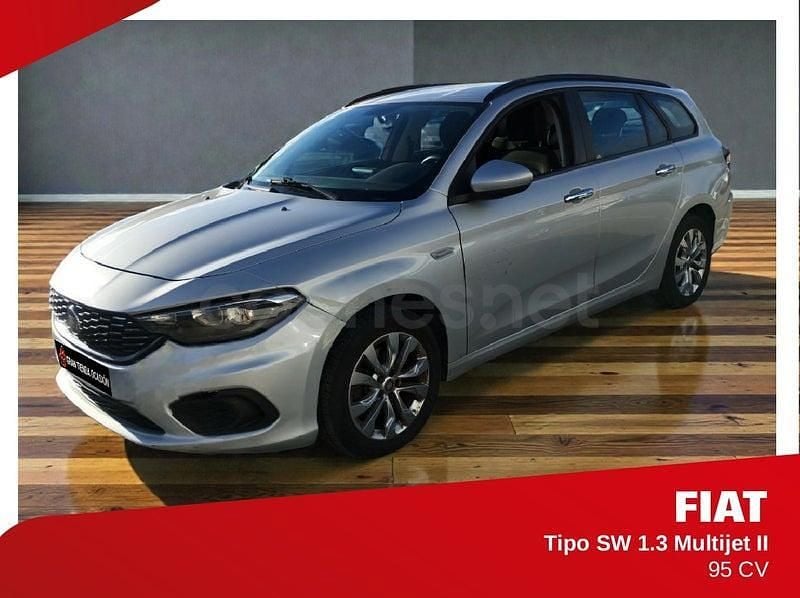 Usado Fiat Tipo Mirror 95 CV (69 kW) 2019 Gris / plata Familiar