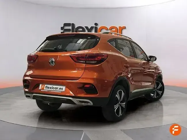 Usado MG ZS Comfort 106 CV (77 kW) 2023 Naranja SUV