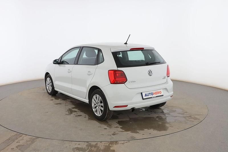 Usado VW Polo Advance 90 CV (66 kW) 2014 Blanco Berlina