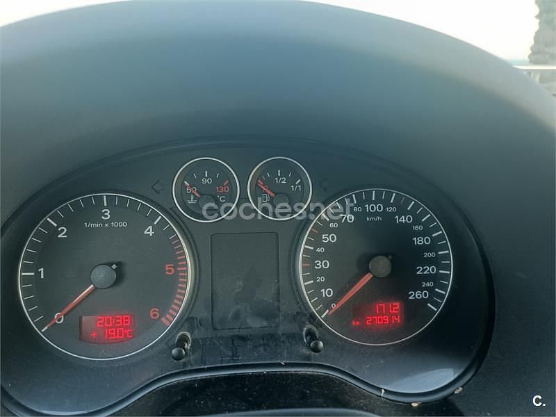 Usado Audi A3 Ambiente 140 CV (102 kW) 2007 Gris / plata Utilitario