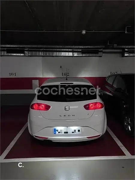 Usado Seat Leon Style 125 CV (91 kW) 2009 Blanco Utilitario