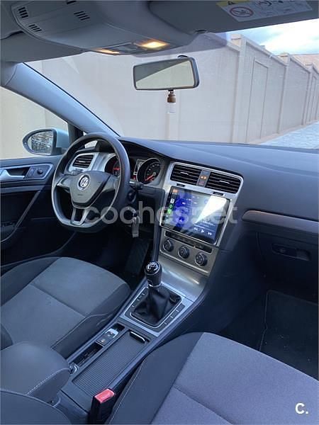 Usado VW Golf Sportsvan Advance 110 CV (80 kW) 2015 Gris / plata Monovolumen