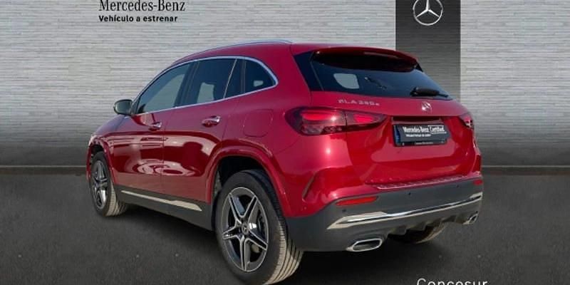 Nuevo Mercedes GLA250 218 CV (160 kW) 2025 Rojo SUV