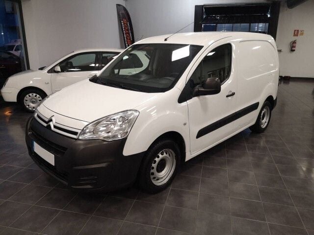 Usado Citroën Berlingo 100 CV (73 kW) 2017 Blanco Monovolumen