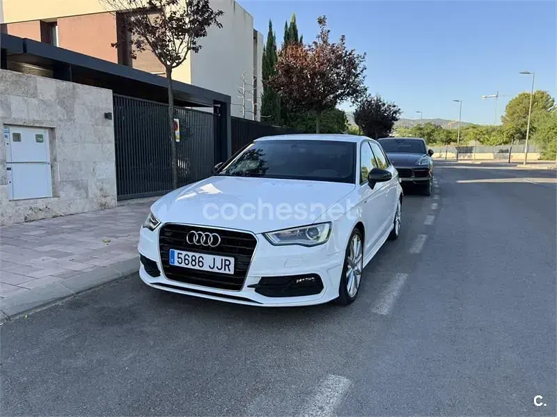 Usado Audi A3 S-Line 110 CV (80 kW) 2015 Blanco Berlina