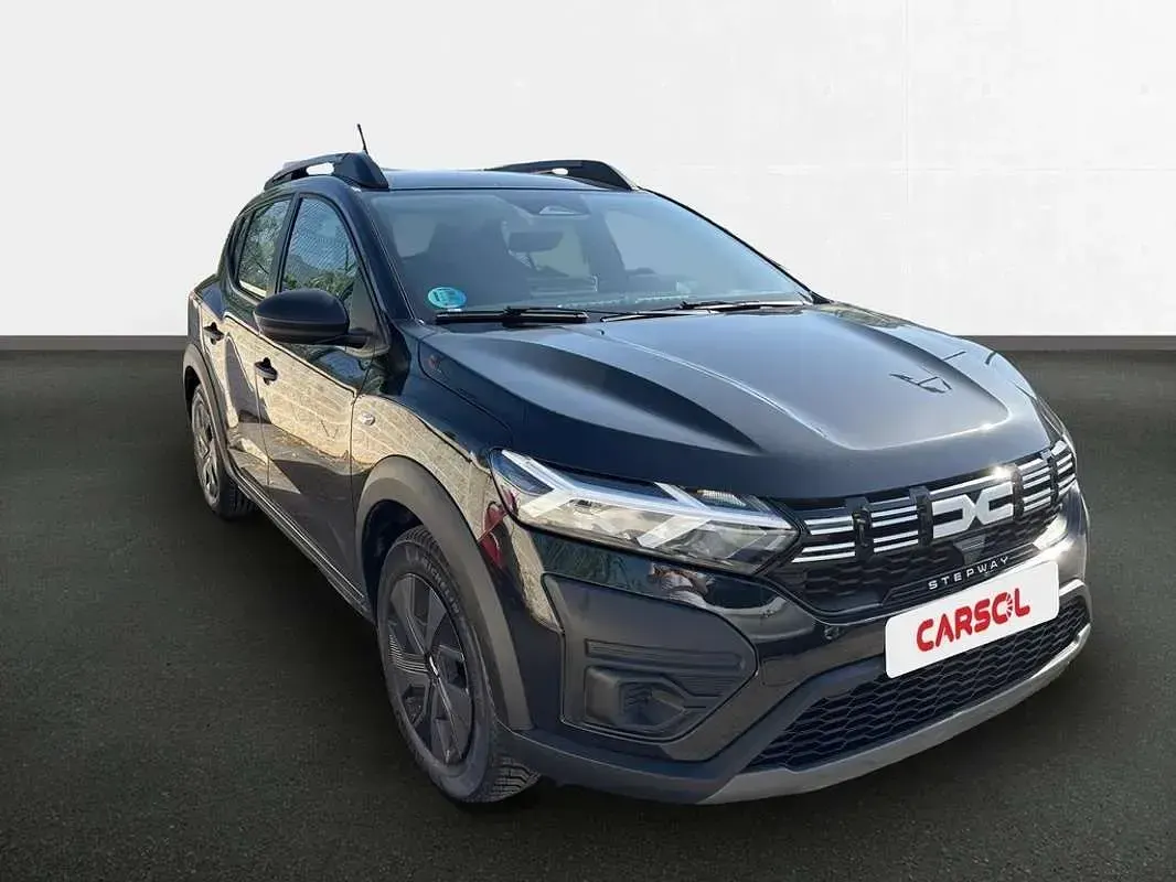 Usado Dacia Sandero Essentiel 101 CV (74 kW) 2024 Negro Utilitario