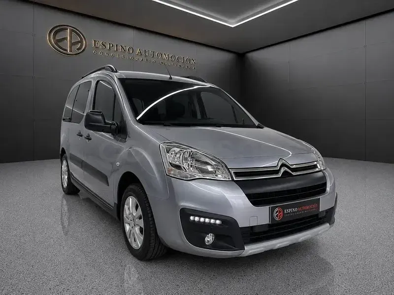 Usado Citroën Berlingo PureTech 110 CV (80 kW) 2018 Gris / plata Monovolumen