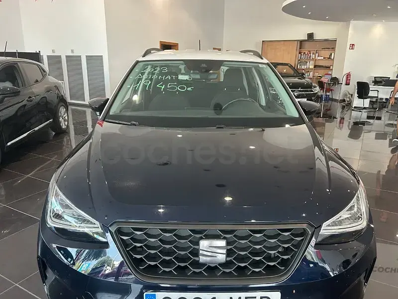 Usado Seat Arona Style 110 CV (80 kW) 2023 Azul SUV