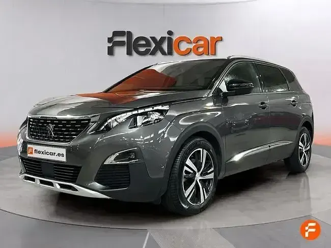 Usado Peugeot 5008 GT-line 130 CV (95 kW) 2020 Gris SUV