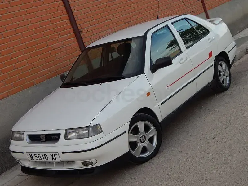 Usado Seat Toledo 90 CV (66 kW) 1999 Blanco Berlina