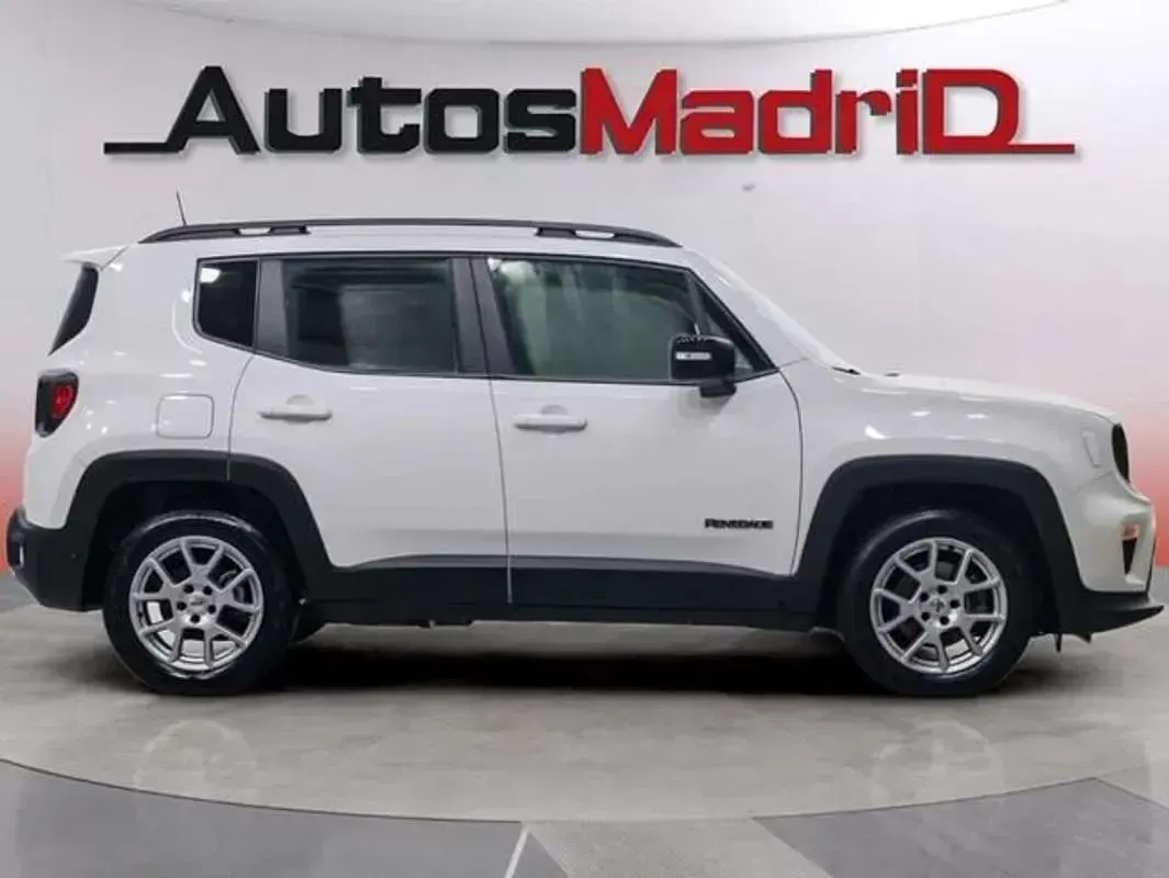 Begagnad Jeep Renegade Limited 131 HK (96 kW) 2023 Vit SUV