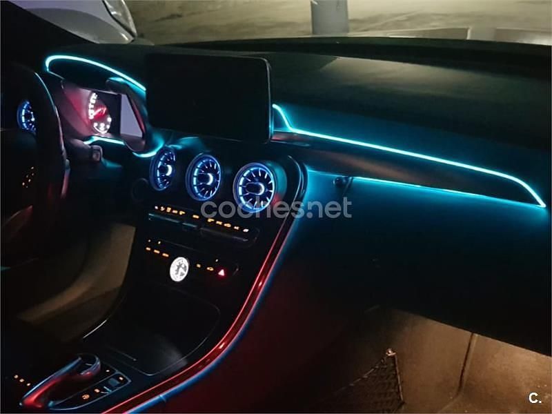 Usado Mercedes C220 AMG line 170 CV (125 kW) 2015 Gris / plata Berlina