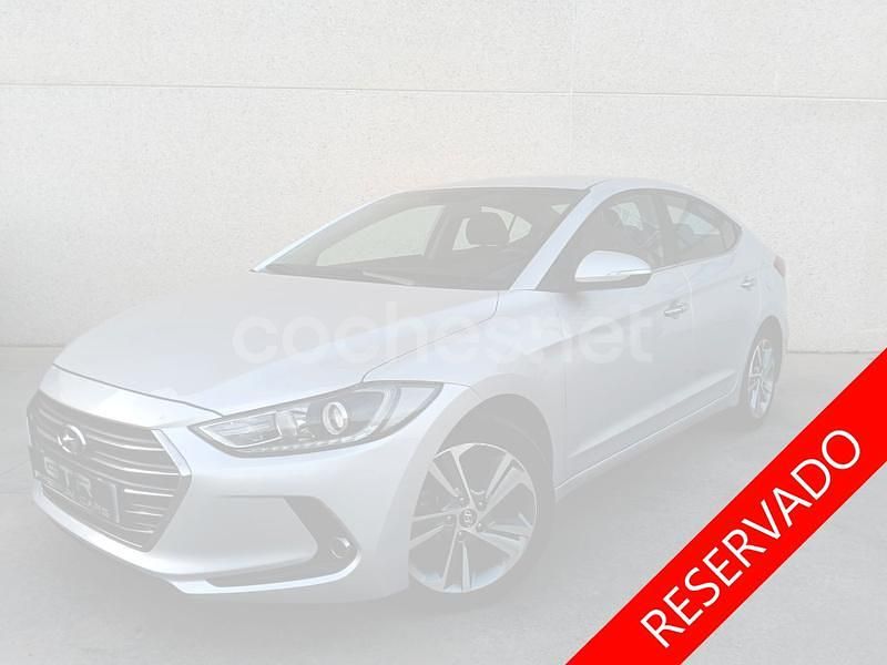 Gris / plata Usado 2016 Hyundai Elantra Berlina | 9990 € (Precio justo) - Imagen 1/3