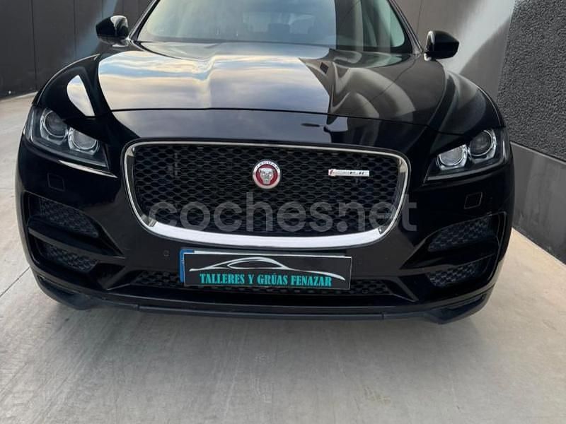 Usado Jaguar F-Pace Portfolio 180 CV (132 kW) 2017 Negro SUV