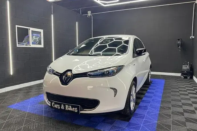 Usado Renault Zoe LIMITED 80 kW (109 CV) 2018 Blanco Utilitario