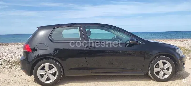 Usado VW Golf VII Edition 105 CV (77 kW) 2014 Negro Berlina