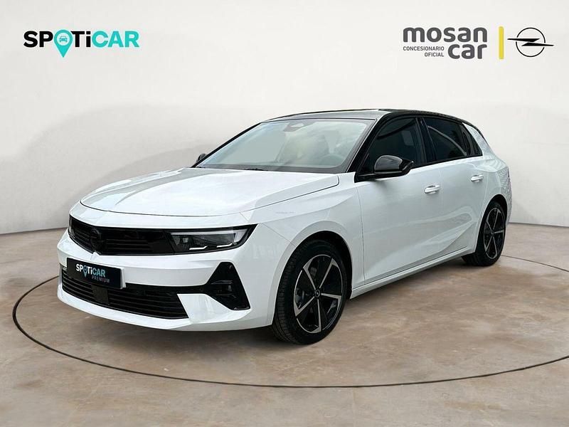 Usado Opel Astra 136 CV (100 kW) 2024 Blanco Berlina