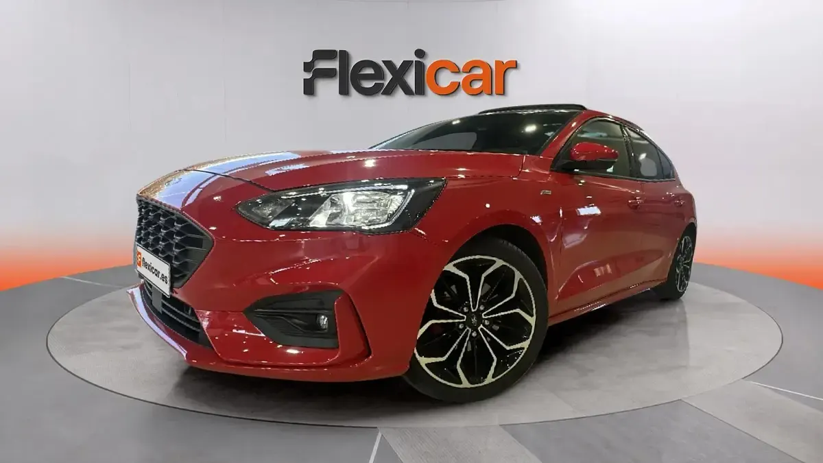 Usado Ford Focus ST-Line X 155 CV (114 kW) 2021 Rojo Berlina