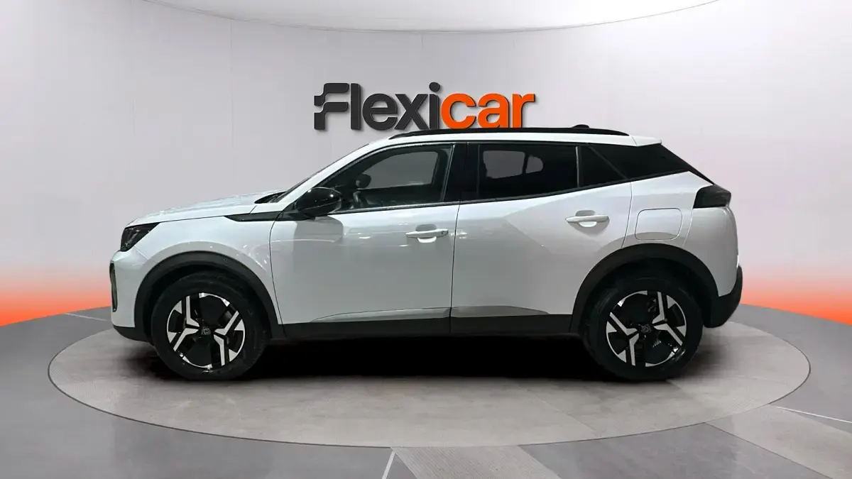 Usado Peugeot 2008 Allure 145 CV (106 kW) 2025 Blanco SUV