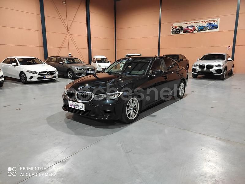 Negro Usado 2019 BMW 318 Berlina | 17.950 € (Un poco caro) - Imagen 1/4