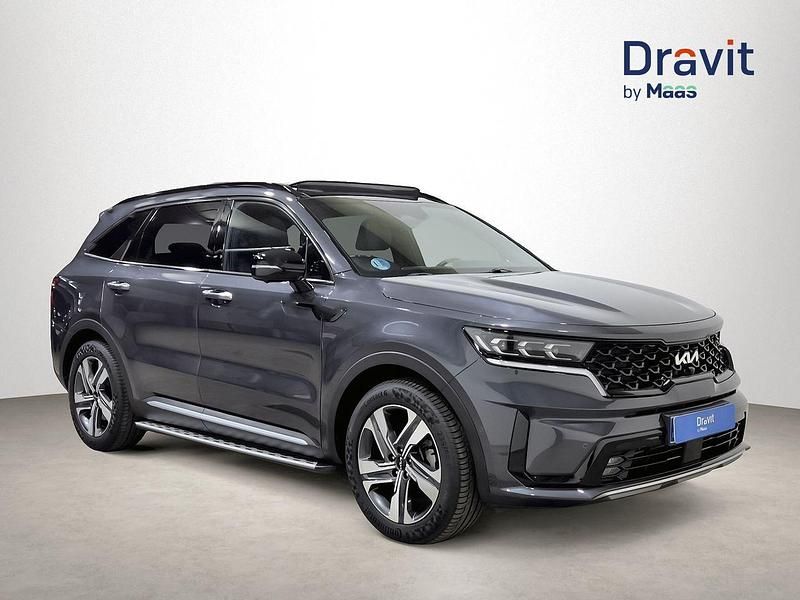 Gris / plata Usado 2023 Kia Sorento SUV | 44.890 € (Caro) - Imagen 1/4