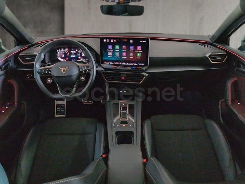 Usado Cupra Leon 150 CV (110 kW) 2025 Gris / plata Berlina