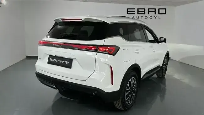 Nuevo Ebro s700 Luxury 278 CV (204 kW) 2026 Blanco SUV