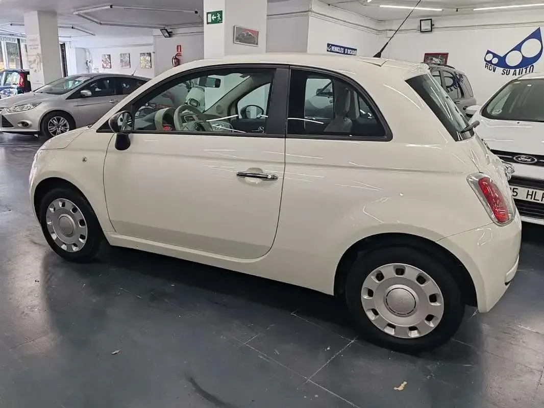 Usado Fiat 500 Pop 69 CV (50 kW) 2009 Blanco Descapotable