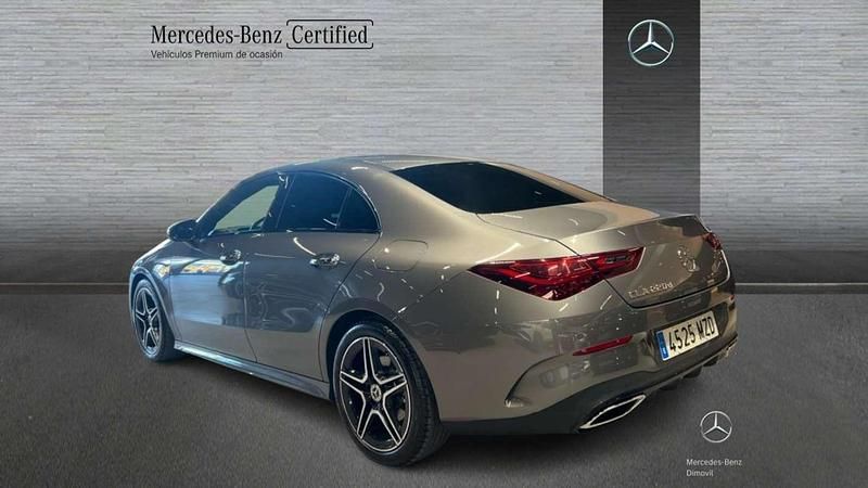 Usado Mercedes CLA220 190 CV (139 kW) 2025 Gris Berlina