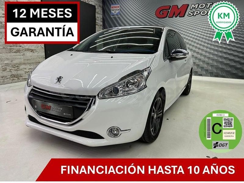 Usado Peugeot 208 Allure 120 CV (88 kW) 2015 Blanco Utilitario