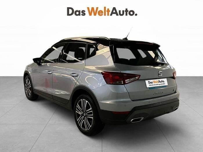 Gris plata Usado 2024 Seat Arona FR SUV | 19.690 € (Precio justo) - Imagen 1/4
