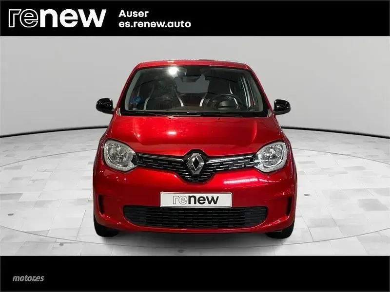 Usado Renault Twingo Techno 60 kW (82 CV) 2023 Rojo Utilitario