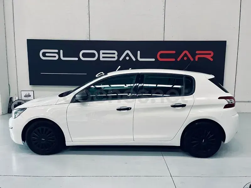 Käytetty Peugeot 308 Access 92 HP (67 kW) 2014 Valkoinen Sedan