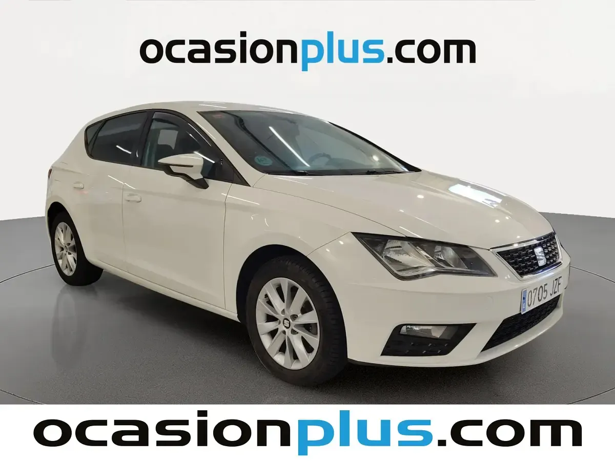 Usado Seat Leon Style 110 CV (80 kW) 2017 Blanco Utilitario