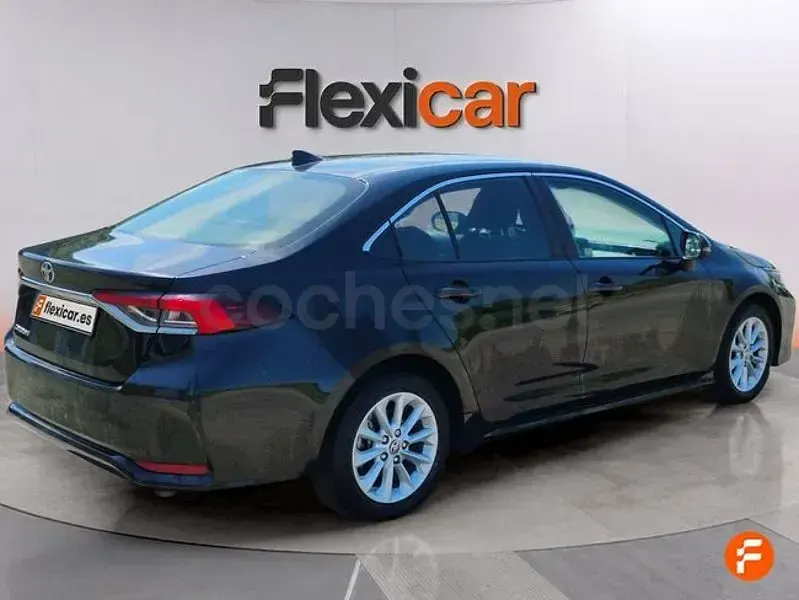Usado Toyota Corolla Active 140 CV (102 kW) 2023 Negro Berlina