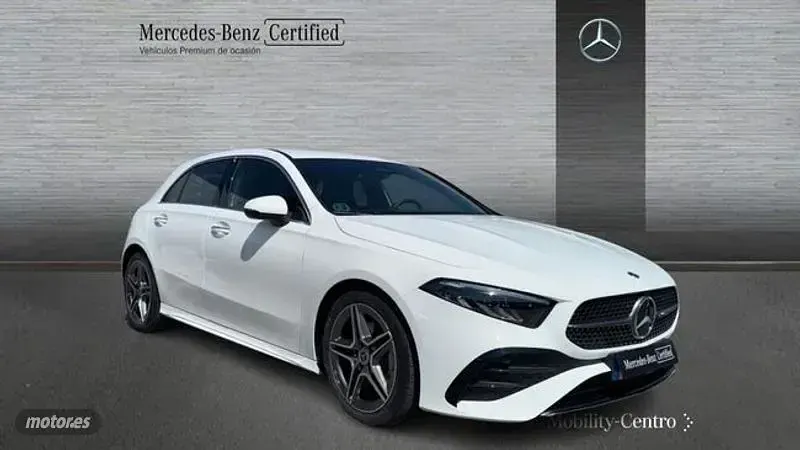 Usado Mercedes A180 116 CV (85 kW) 2024 Blanco Berlina