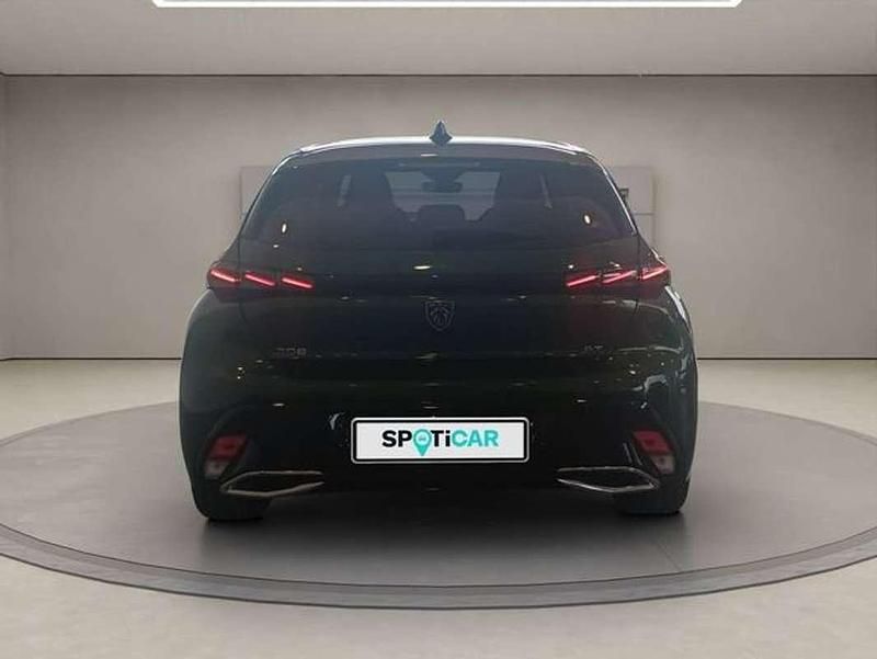 Usado Peugeot 308 GT 131 CV (96 kW) 2022 Verde Utilitario