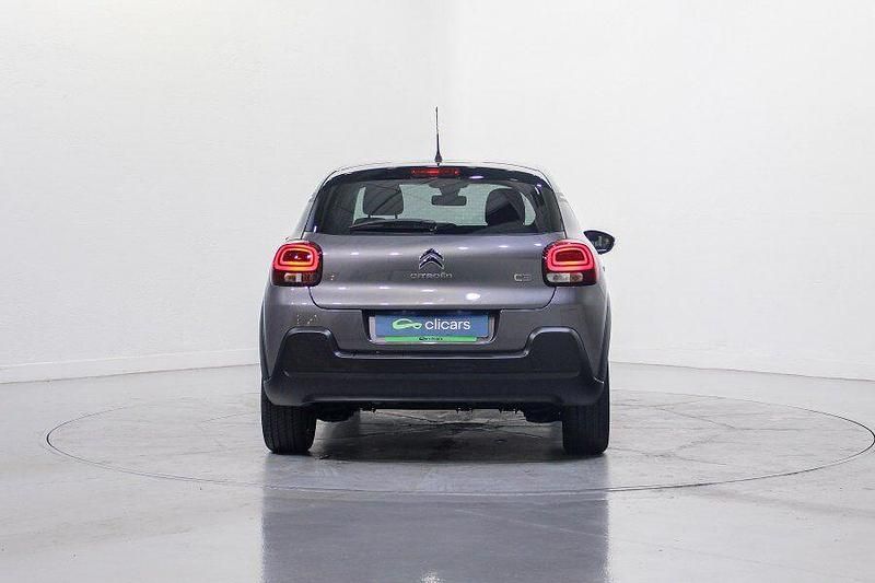 Usado Citroën C3 Feel 83 CV (61 kW) 2023 Gris Utilitario