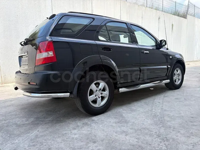 Usado Kia Sorento 140 CV (102 kW) 2006 Negro SUV