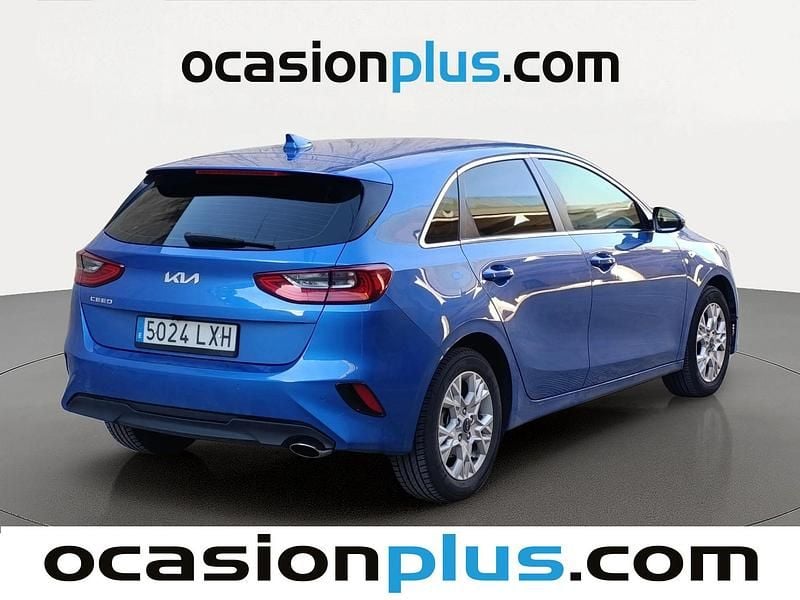 Usado Kia Ceed 101 CV (74 kW) 2022 Azul Utilitario
