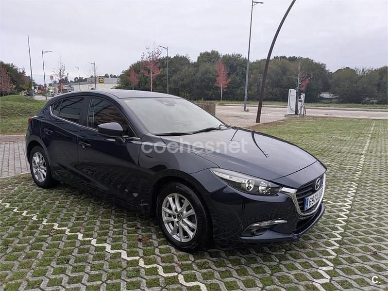 Usado Mazda 3 105 CV (77 kW) 2017 Azul Berlina