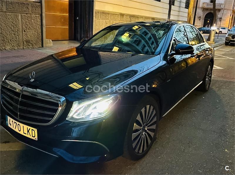 Usado Mercedes E350 299 CV (219 kW) 2017 Negro Berlina